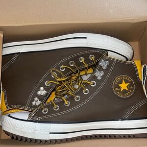 City Hiker Chocolate Converse